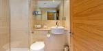 Suite bathroom Captain's Club Hotel, United Kingdom, Suite bathroom