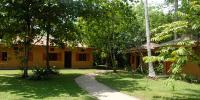 Villa (sleeping 2-6)