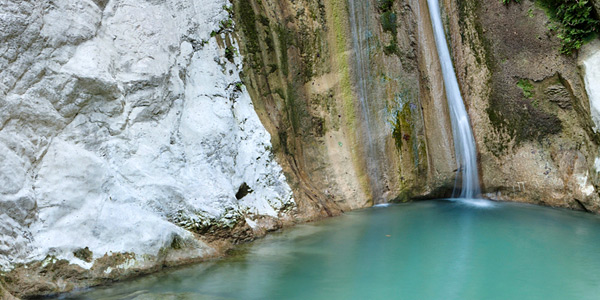 i-escape: Dimosari waterfall, Lefkas, Greece