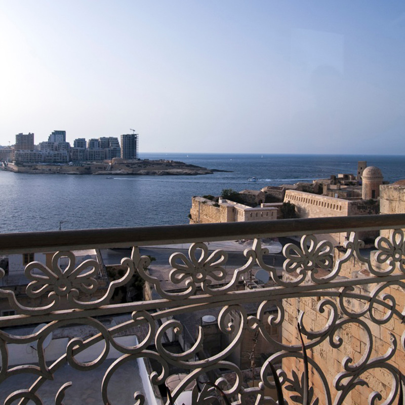 i-escape blog / View from Valletta Vintage