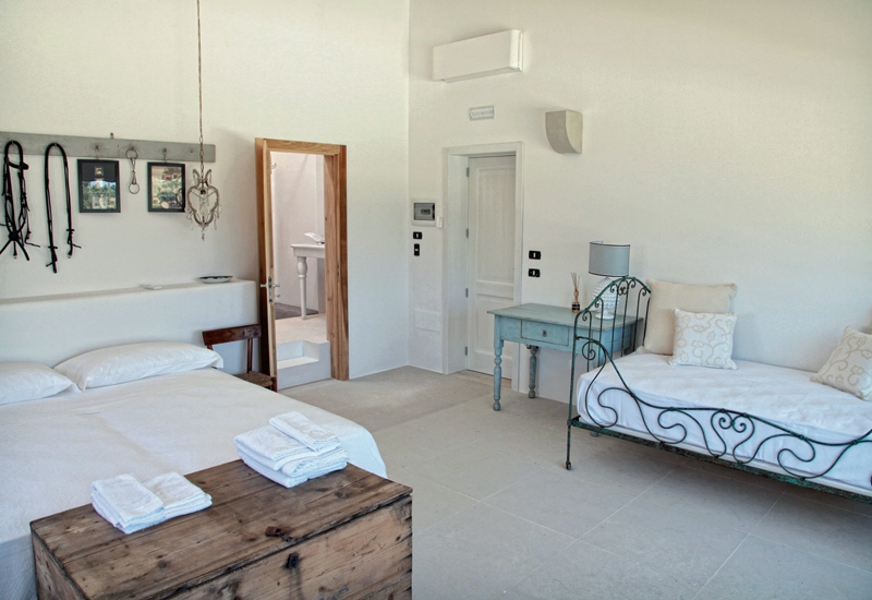 i-escape blog / family-friendly hotels with summer availability / Masseria Prosperi Puglia Italy