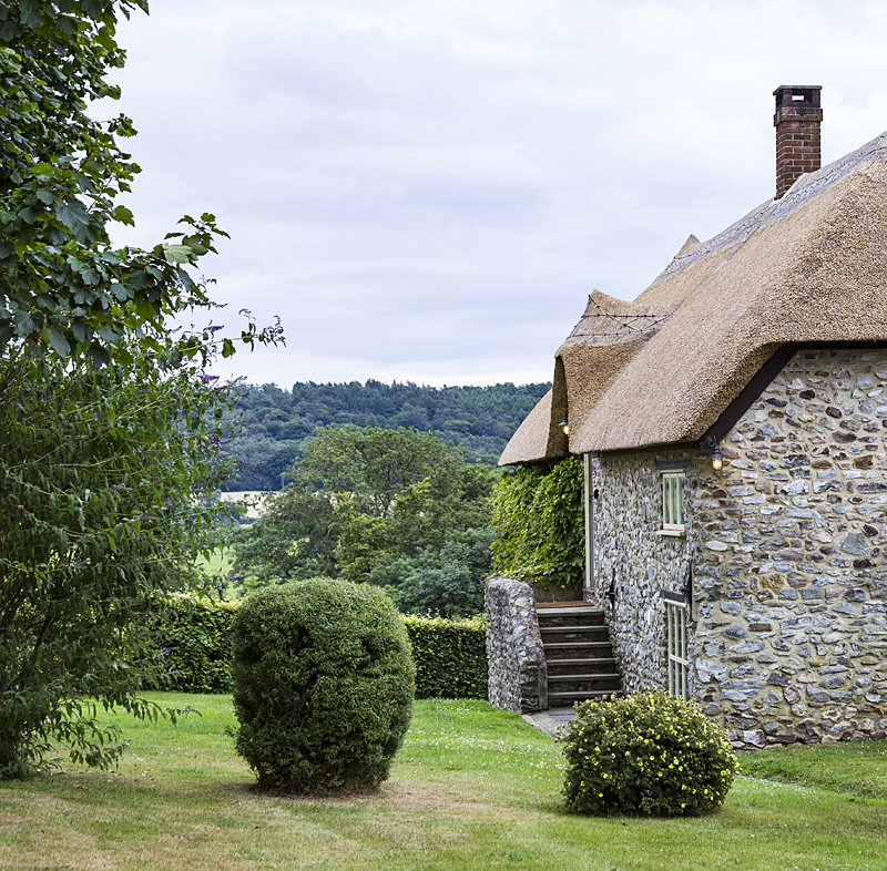 i-escape blog / Five Affordable & Romantic Rural UK Boltholes / The Barn, Devon, UK