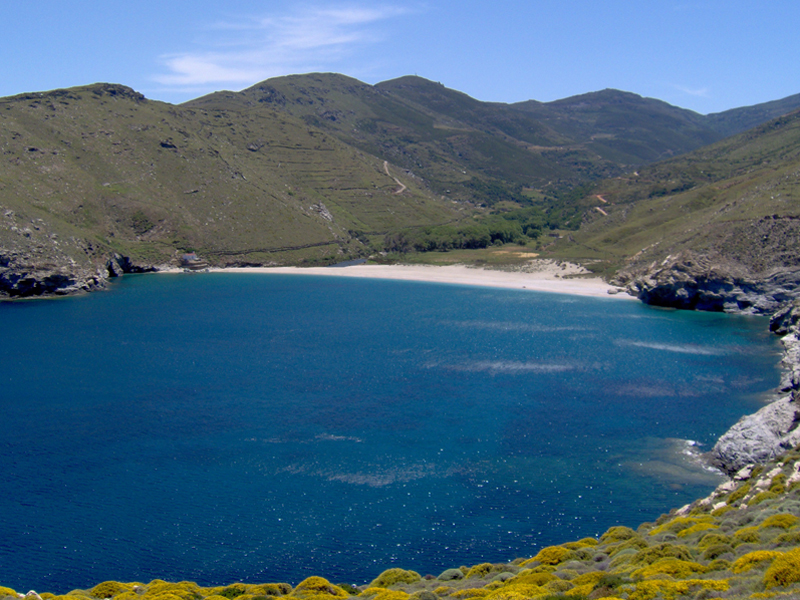 the i-escape blog / Which greek islands are best for families / Cyclades