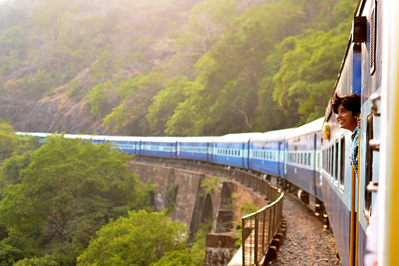 The i-escape blog / Rajasthan in 14 days: top tips for first-time travellers / India train ride