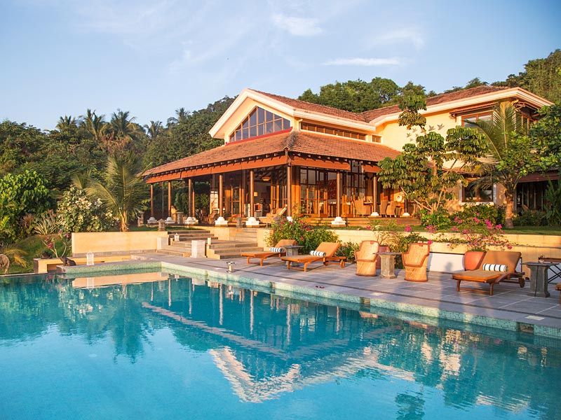 the i-escape blog / Go to Goa for Christmas and New Year: Here’s Why / Summertime Villa