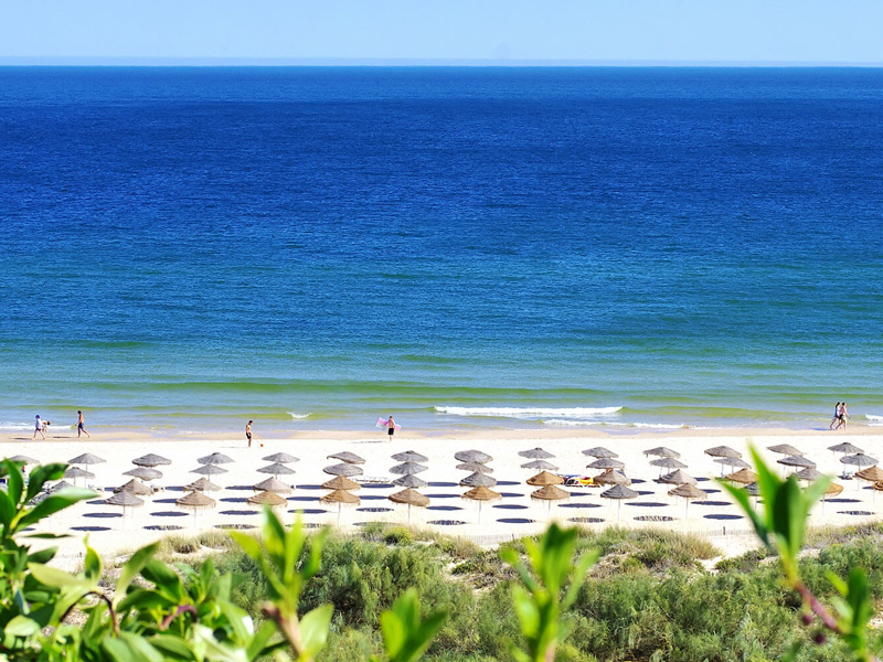 the i-escape blog / The Best Beach Retreats in Portugal for Summer 2022 / Praia Verde