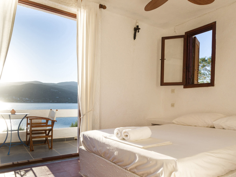 the i-escape blog | Cheap hotels and rentals in Europe: 10 places from under £100 per night | Elounda Island Villas
