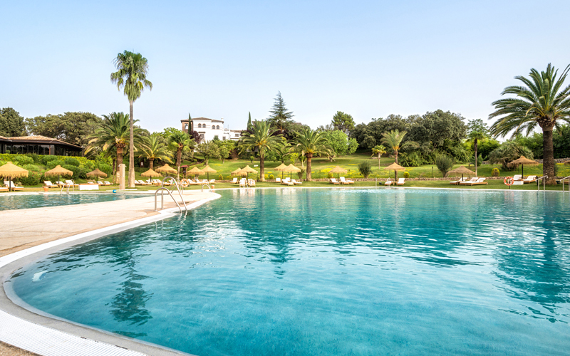 i-escape blog / Fabulous hotel pools for families / La Bobadilla